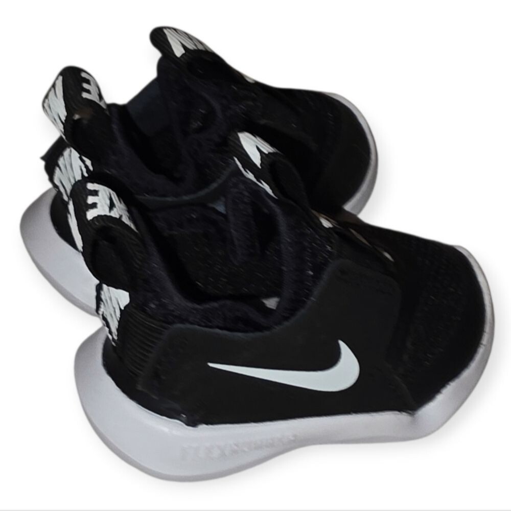Nike Flex Runner Infant Sneakers Black White Slip On Baby Shoes Size 2C - Picture 2 of 4